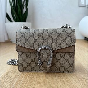 Gucci Dionysus GG Supreme Bag